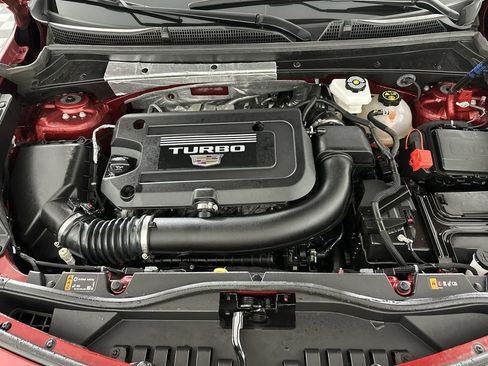 Certified 2023 Cadillac XT4 Luxury w/ Cold Weather Package image 32