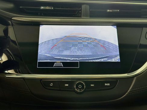 Used 2023 Buick Encore GX Select FWD image 17