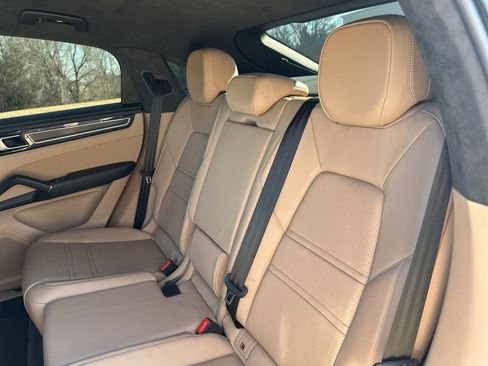 Used 2021 Porsche Cayenne GTS image 38