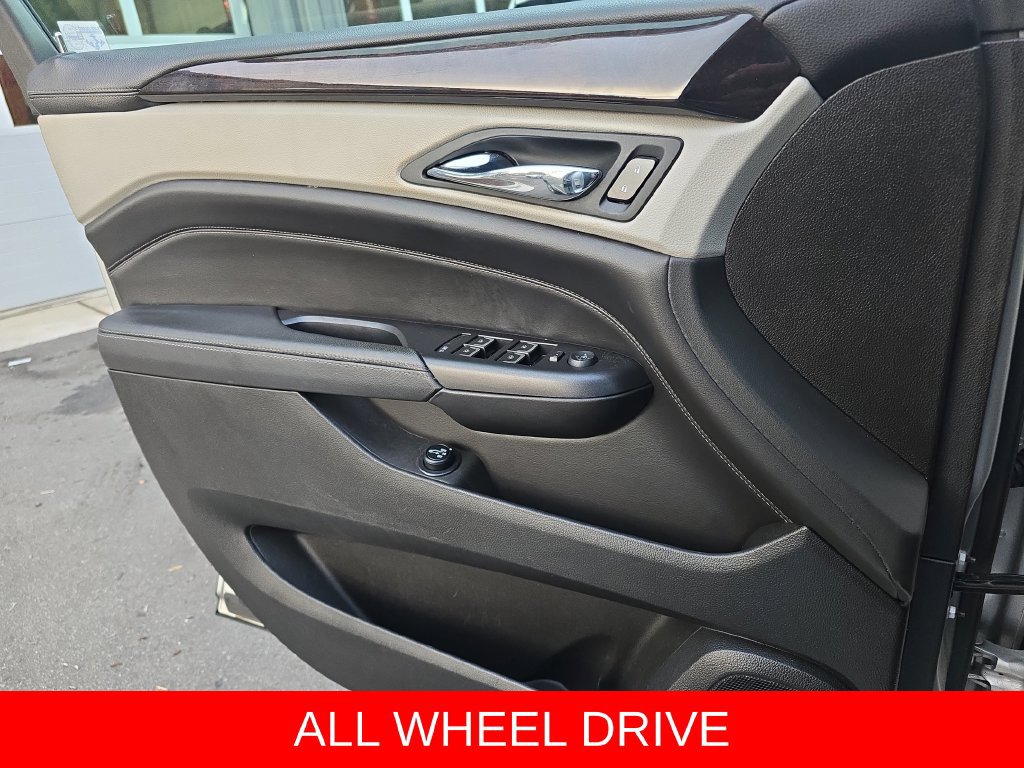 Used 2014 Cadillac SRX Luxury w/ Driver Awareness Package AWD/4WD image 25
