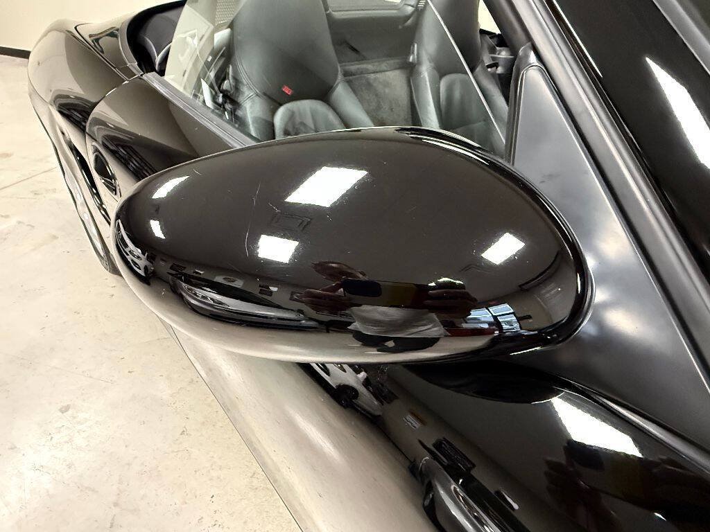 Used 1999 Porsche Boxster RWD image 16