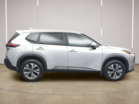 Certified 2023 Nissan Rogue SV AWD/4WD image 8