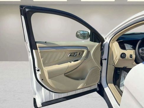 Used 2015 Ford Taurus SEL w/ Equipment Group 201A image 11