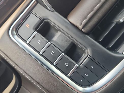 Used 2022 Chevrolet Tahoe LT RWD image 16