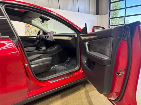 Used 2023 Tesla Model Y Performance AWD/4WD image 72