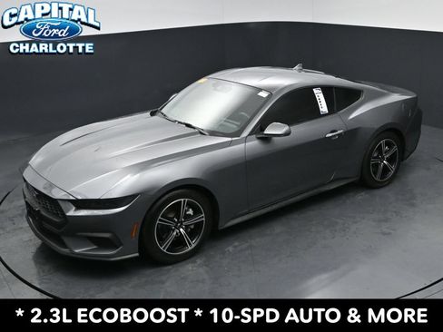 Used 2025 Ford Mustang Coupe RWD image 26