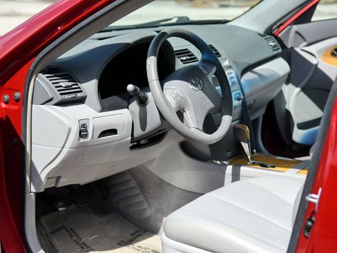 Used 2007 Toyota Camry XLE FWD image 18