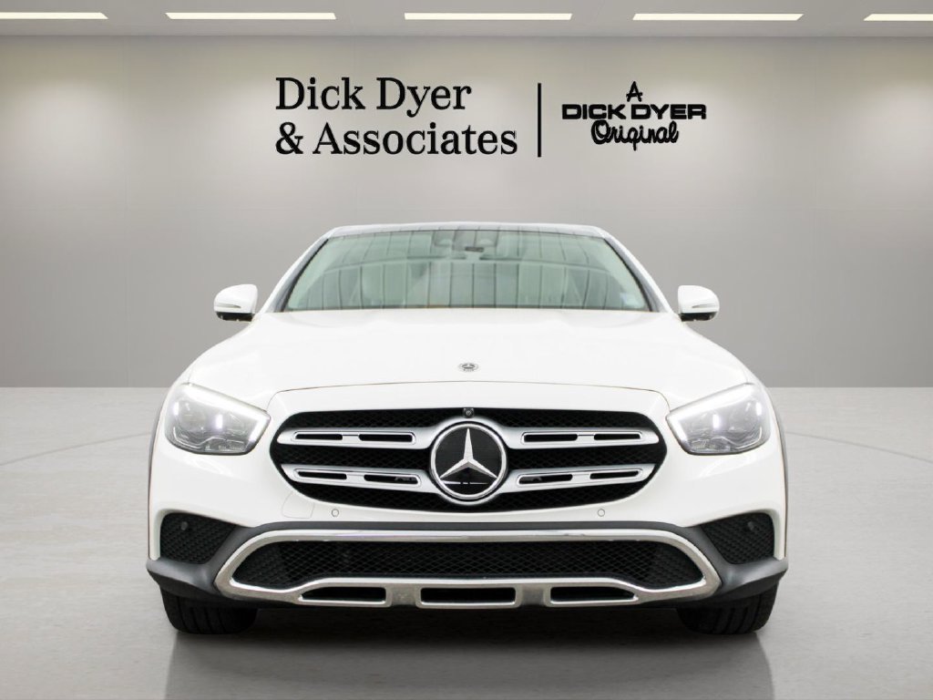 Used 2021 Mercedes-Benz E 450 4MATIC All-Terrain Wagon image 4