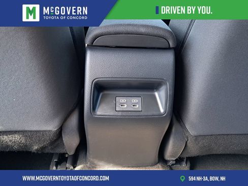Used 2023 Toyota Corolla LE FWD image 18