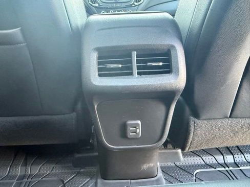 Certified 2023 Chevrolet Equinox RS FWD image 15