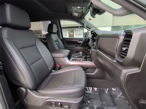 Used 2024 Chevrolet Silverado 1500 LTZ image 28