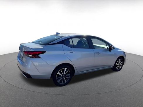 Used 2025 Nissan Versa SV image 14