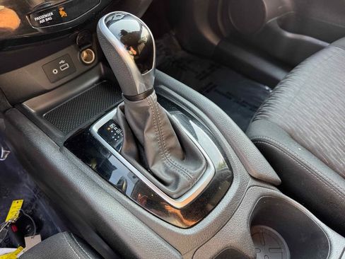Used 2020 Nissan Rogue S w/ Special Edition Package image 19