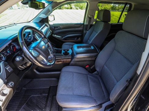 Used 2019 Chevrolet Tahoe LS AWD/4WD image 35