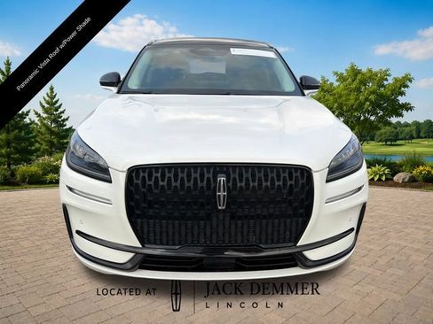 Used 2023 Lincoln Corsair AWD w/ Equipment Group 101A image 11