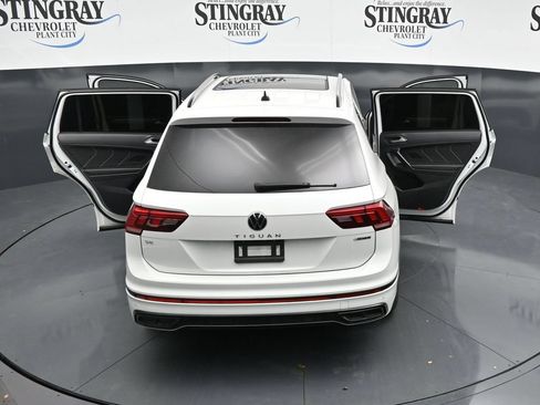 Used 2023 Volkswagen Tiguan SE R-Line AWD/4WD image 35