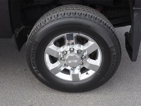 Used 2015 Chevrolet Silverado 2500 LTZ w/ Duramax Plus Package image 9