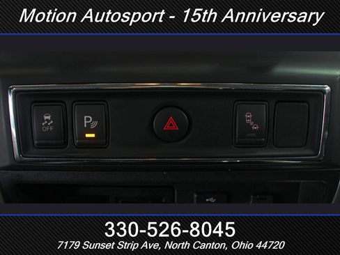 Used 2016 Nissan Titan SV image 24