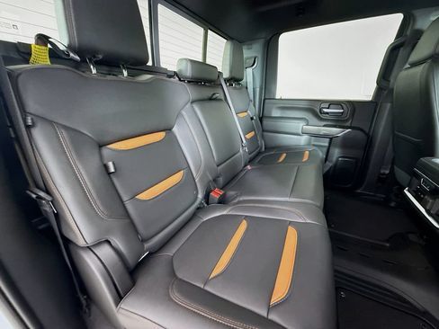 Used 2023 GMC Sierra 2500 AT4 w/ AT4 Preferred Package AWD/4WD image 29