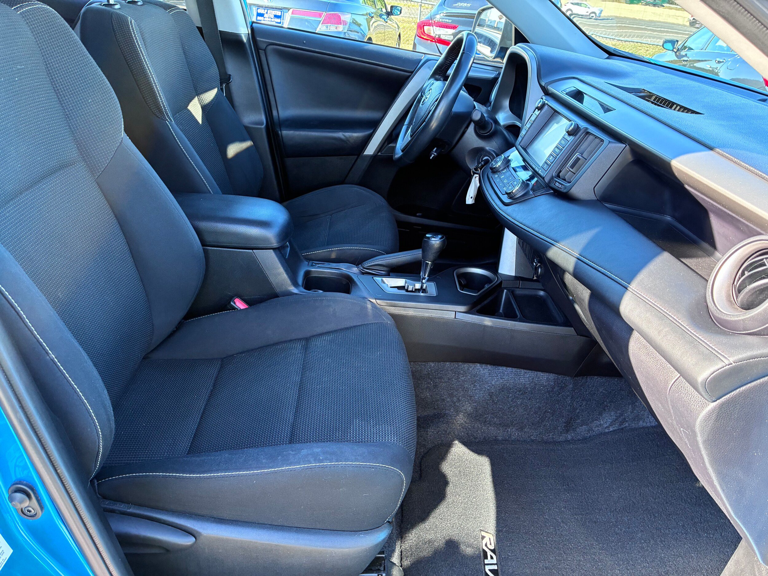 Used 2016 Toyota RAV4 XLE AWD/4WD image 29