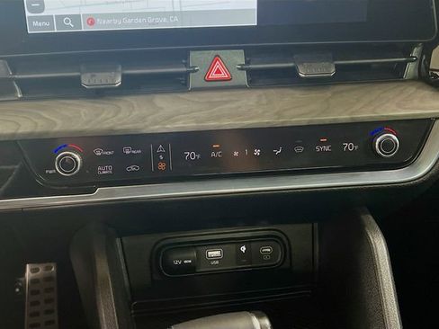 Certified 2025 Kia Sportage X-Pro Prestige AWD/4WD image 16