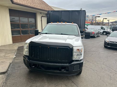 Used 2015 Ford F350 XL image 3