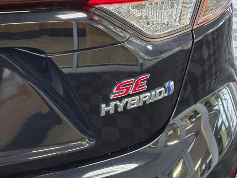 Certified 2023 Toyota Corolla SE w/ SE Package image 15