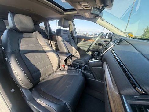 Used 2019 Honda CR-V Touring image 11