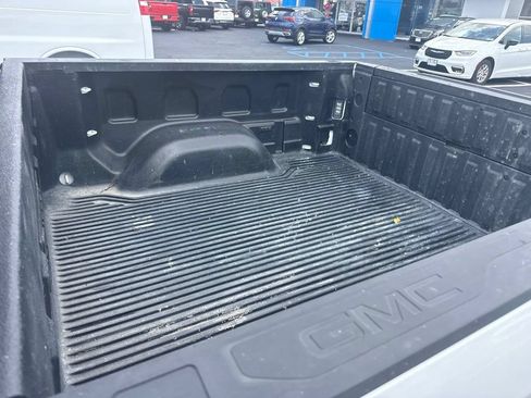 Used 2025 GMC Sierra 1500 SLT AWD/4WD image 7
