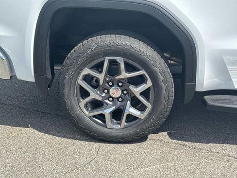 New 2026 GMC Sierra 1500 SLT w/ SLT Premium Plus Package image 11