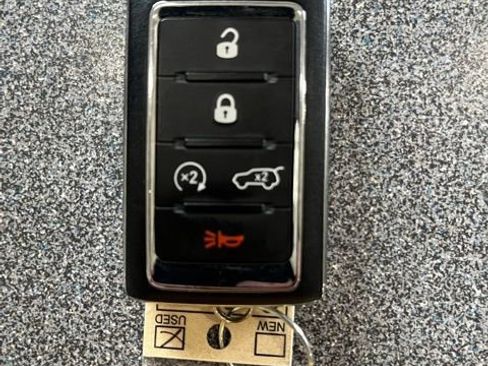 Used 2023 Jeep Wagoneer 4WD w/ Convenience Group I image 24