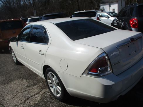 Used 2009 Ford Fusion SEL image 5