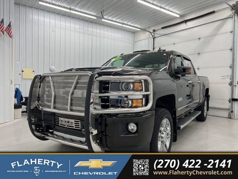 Used 2019 Chevrolet Silverado 2500 High Country w/ Duramax Plus Package AWD/4WD image 6
