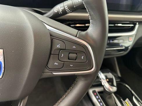 Used 2024 Buick Envista Avenir image 16