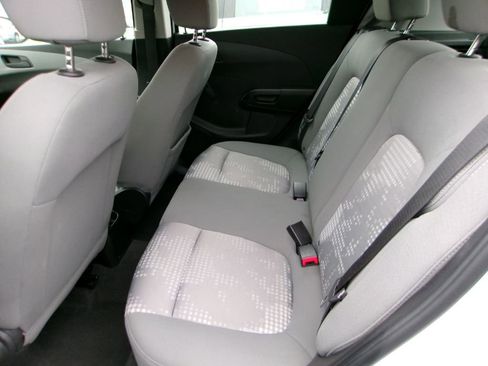 Used 2020 Chevrolet Sonic LT image 11