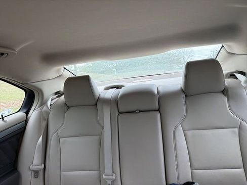 Used 2012 Ford Taurus SEL image 18