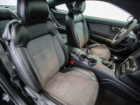 Used 2020 Ford Mustang Shelby GT350 w/ Technology Package image 22