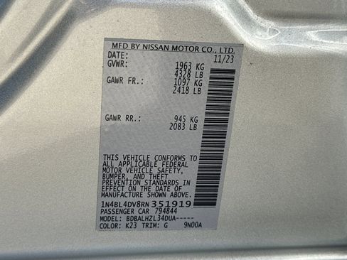 Used 2024 Nissan Altima 2.5 SV FWD image 34