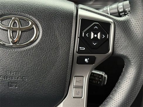 Used 2022 Toyota 4Runner Limited image 15