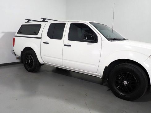 Used 2018 Nissan Frontier SV w/ Value Truck Package image 32