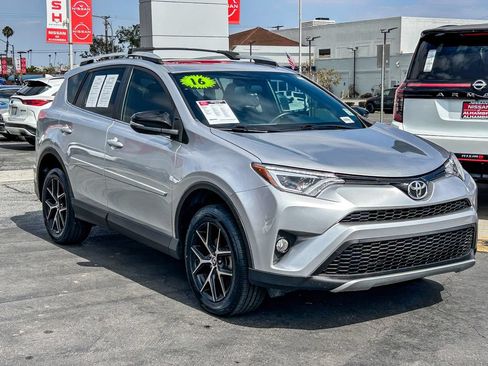 Used 2016 Toyota RAV4 SE FWD image 4