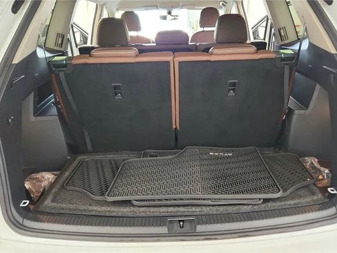 Used 2021 Volkswagen Atlas SE w/ Towing Package image 19