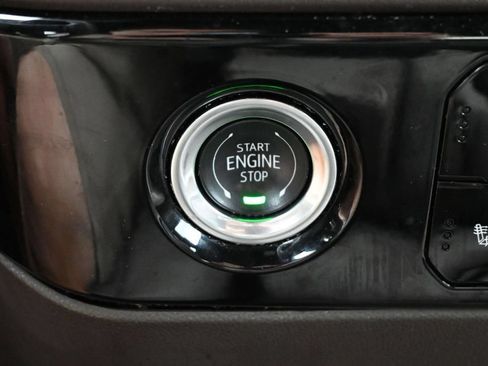 Used 2024 GMC Sierra 1500 SLT RWD image 8
