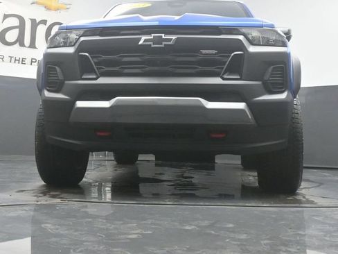Used 2023 Chevrolet Colorado Trail Boss w/ LPO, Dark Essentials Package AWD/4WD image 55