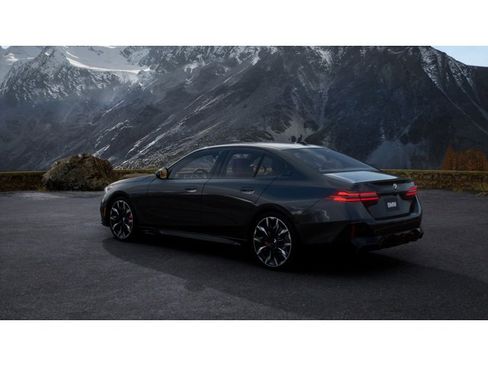 New 2026 BMW 530i image 2