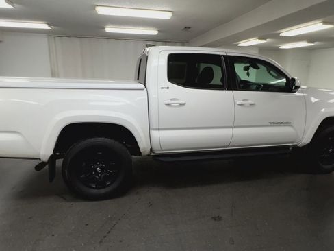 Used 2022 Toyota Tacoma SR5 image 51