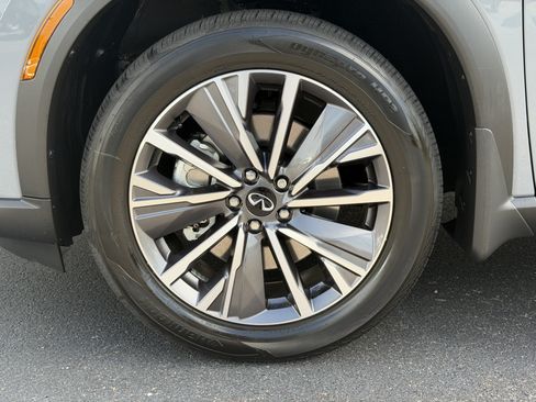New 2027 INFINITI QX60 Luxe FWD image 36