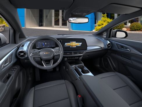 New 2025 Chevrolet Equinox EV LT image 15