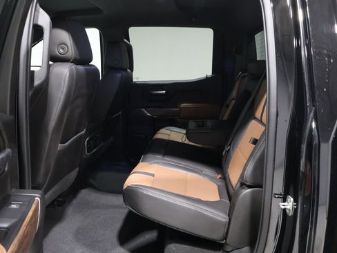 Used 2019 Chevrolet Silverado 1500 High Country image 19