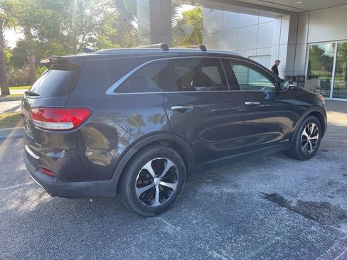 Used 2018 Kia Sorento EX AWD/4WD image 3